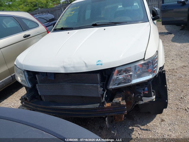 3C4PDCAB1FT673301 Dodge 2015