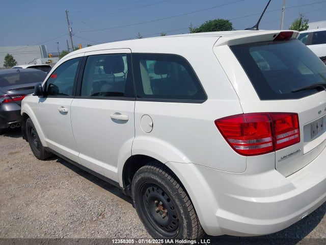 3C4PDCAB1FT673301 Dodge 2015
