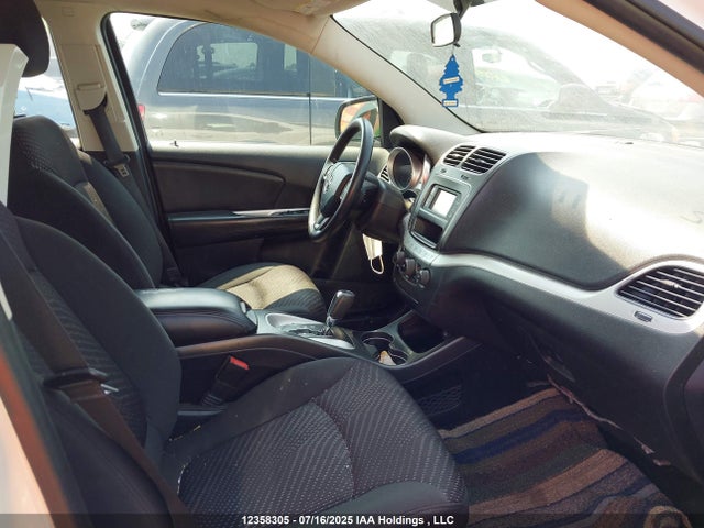 3C4PDCAB1FT673301 Dodge 2015