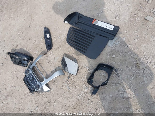 1GNSKCKC0FR266321 Chevrolet l83 - vvt, active fuel management, aluminum