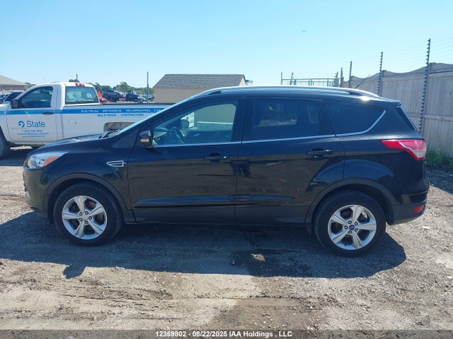 1FMCU9J92FUA00484 Ford Escape