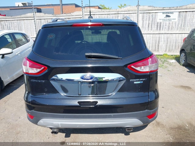 1FMCU9J92FUA00484 Ford Escape