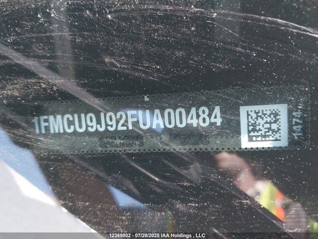 1FMCU9J92FUA00484 Ford Escape