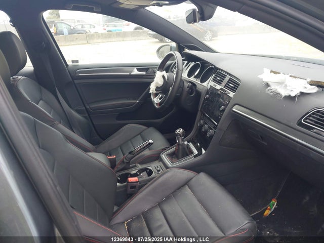 3VW5T7AU8LM011267 Volkswagen Golf GTI