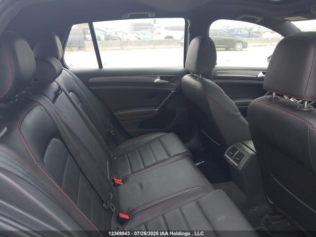 3VW5T7AU8LM011267 Volkswagen Golf GTI