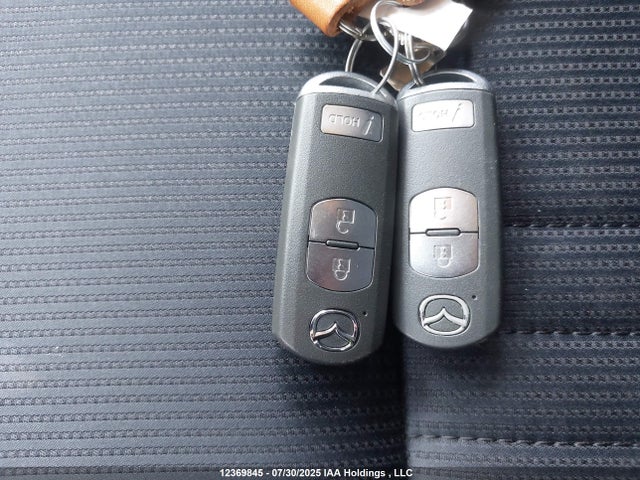 JM1DKFC73K0444144 Mazda pe