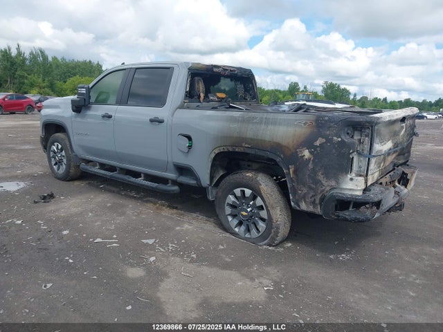 2GC4YMEY7R1155825 Chevrolet l5p