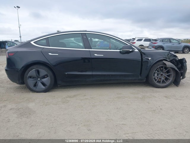 5YJ3E1EA8KF328597 Tesla MODEL 3