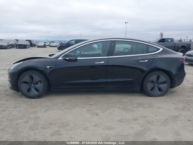5YJ3E1EA8KF328597 Tesla MODEL 3