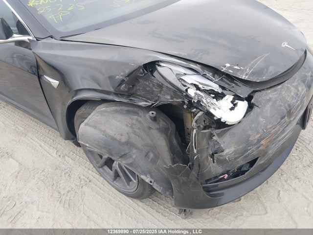 5YJ3E1EA8KF328597 Tesla MODEL 3