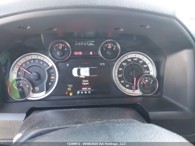 RAM 1500 2023 3C6RR7KT8PG560553 Image 7