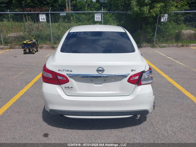 1N4AL3AP2HC285390 Nissan 2017
