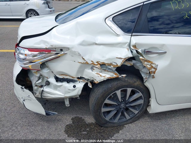 1N4AL3AP2HC285390 Nissan 2017