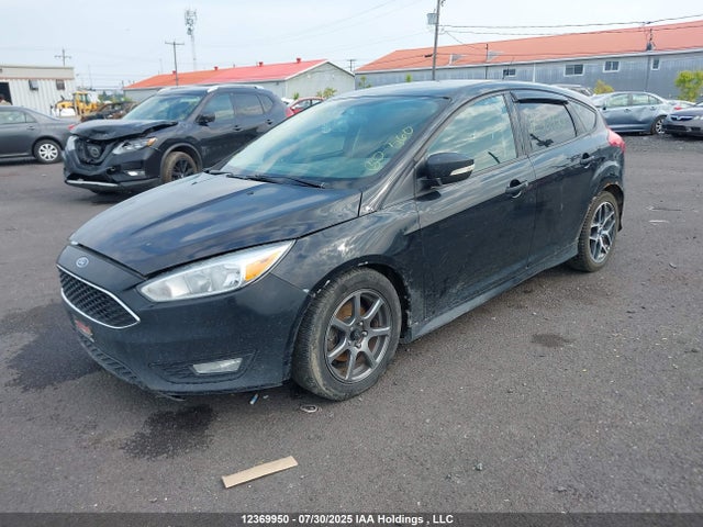 Ford Focus 2016 1FADP3K23GL308131 Image 2