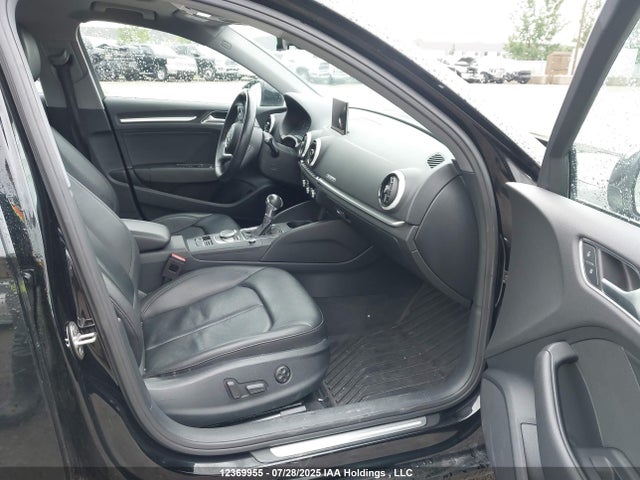 WAUE8GFF2J1072569 Audi 2018