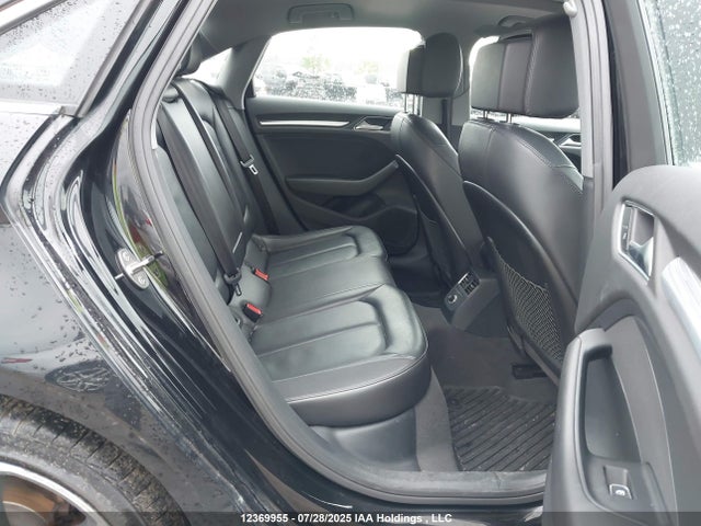WAUE8GFF2J1072569 Audi 2018