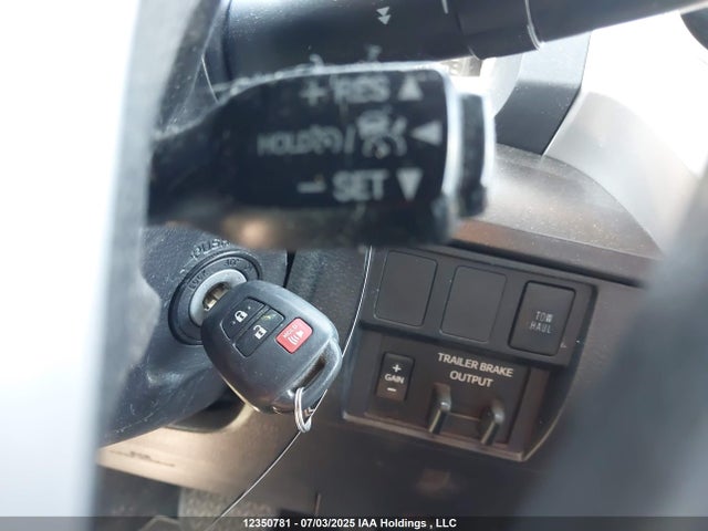 5TFUY5F12LX928878 Toyota 3ur-fe