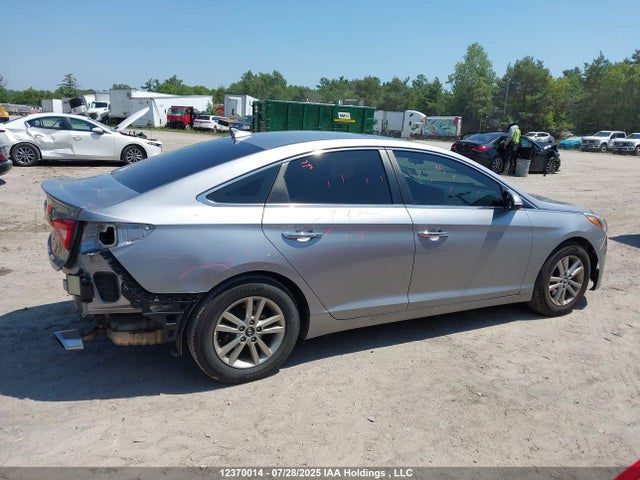 Hyundai Sonata 2017 5NPE24AF5HH450333 Image 14
