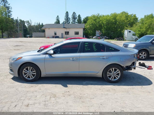Hyundai Sonata 2017 5NPE24AF5HH450333 Image 15