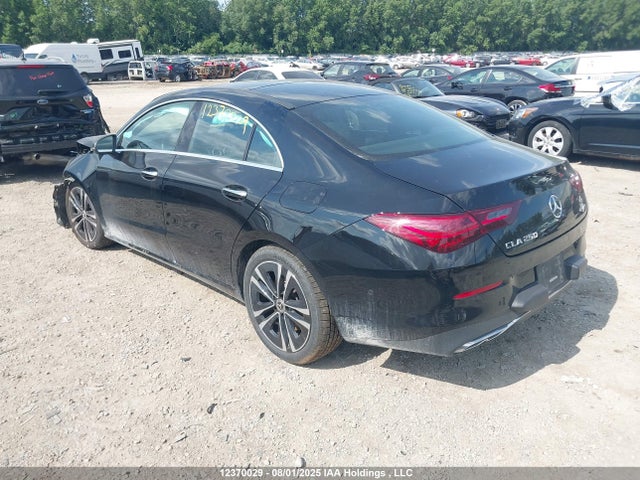 W1K5J4HB5SN522926 Mercedes-Benz m260