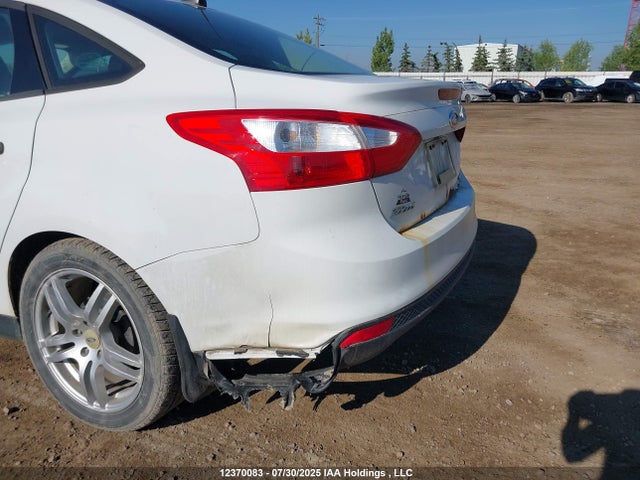 1FADP3E22EL256791 Ford 2014