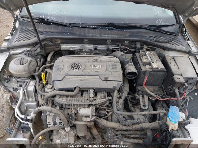 3VW117AU5FM023076 Volkswagen 1.8t