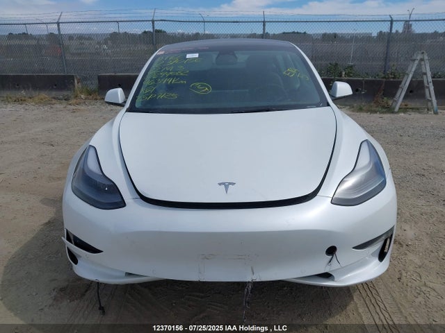 5YJ3E1EB8NF299082 Tesla MODEL 3