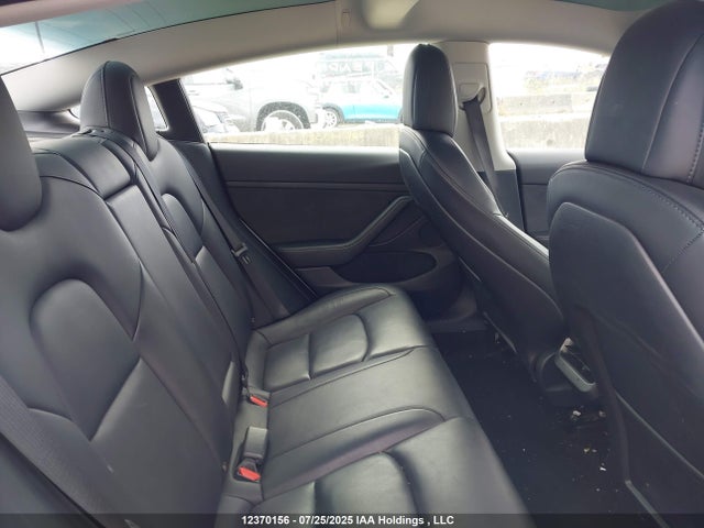 5YJ3E1EB8NF299082 Tesla MODEL 3