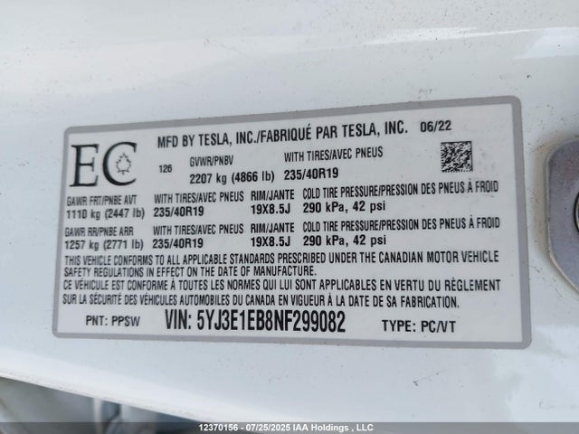 5YJ3E1EB8NF299082 Tesla MODEL 3