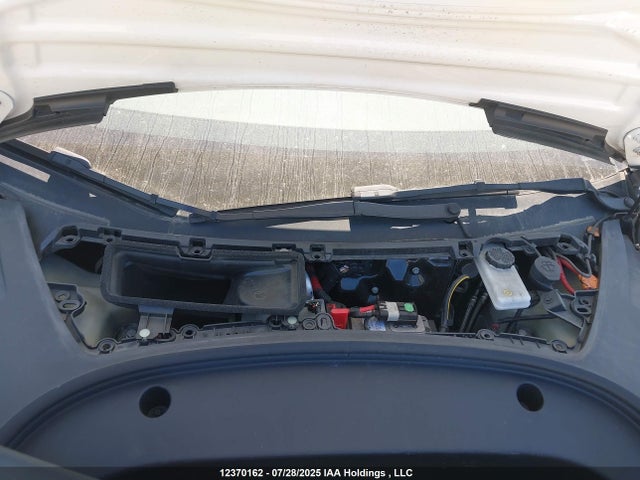 5YJ3E1EB9NF275521 Tesla MODEL 3