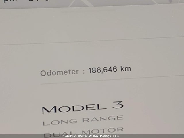 5YJ3E1EB9NF275521 Tesla MODEL 3