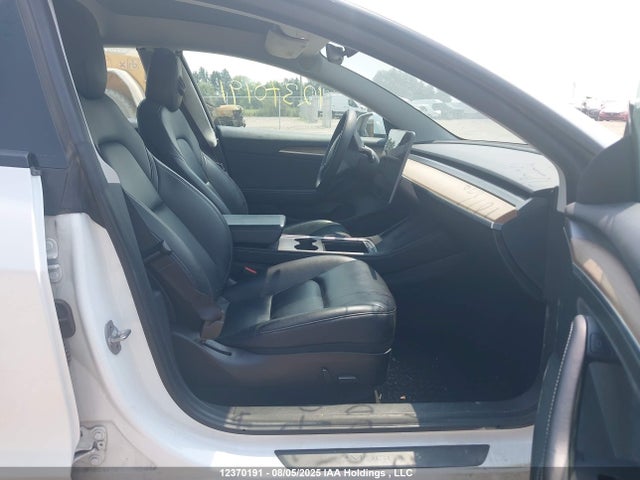 5YJ3E1EA6MF981609 Tesla MODEL 3
