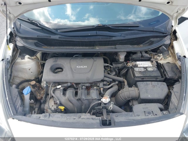 KNADM4A38G6644775 KIA gamma
