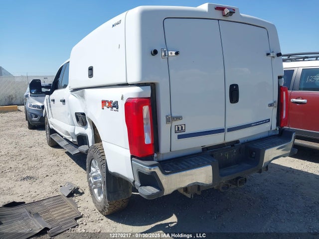 Ford F-350 2024 1FT8W3BT0REE83998 Image 3