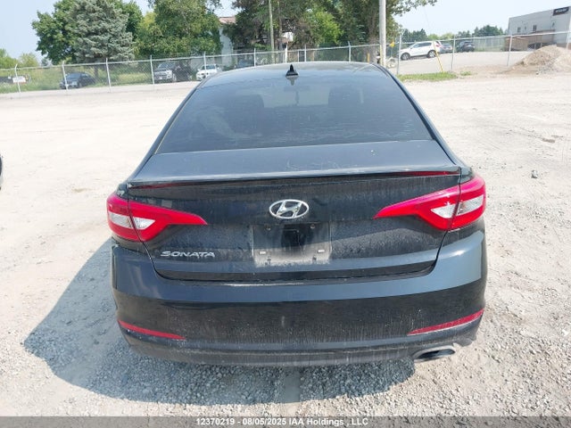 5NPE24AF2HH525845 Hyundai 2017