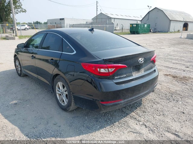 5NPE24AF2HH525845 Hyundai 2017