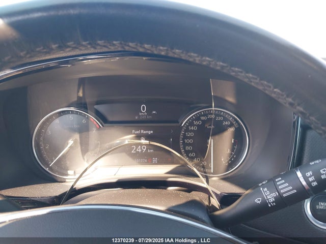 1GYKNDR46NZ155575 Cadillac lsy