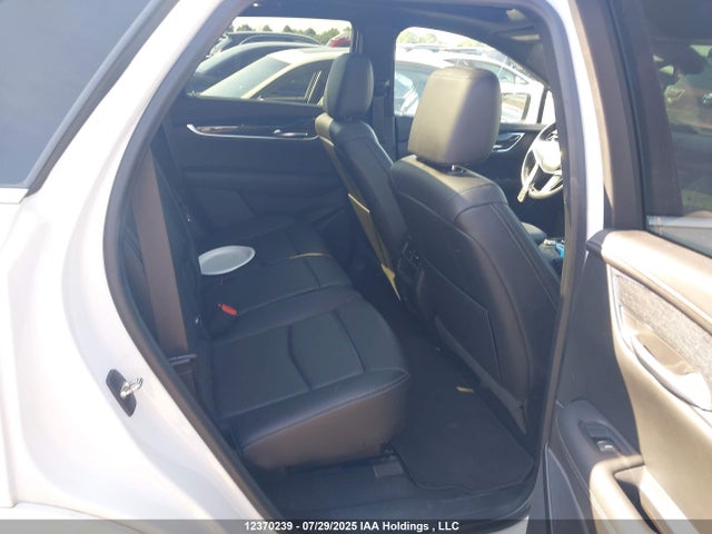 1GYKNDR46NZ155575 Cadillac lsy