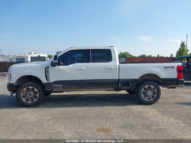Ford F-350 2024 1FT8W3BT1REF90915 Image 15