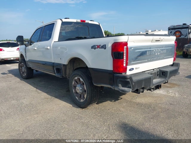 Ford F-350 2024 1FT8W3BT1REF90915 Image 3