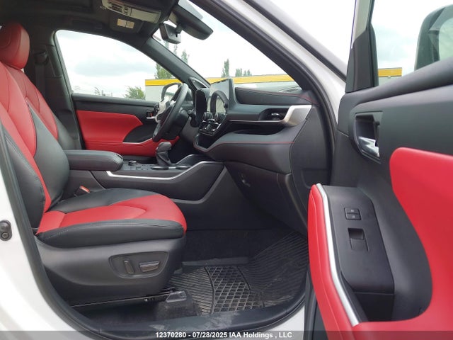 Toyota t24a-fts 2024 5TDKDRBH2RS561122 Image 5