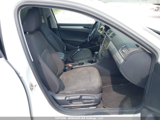 1VWAS7A39GC003890 Volkswagen 1.8t
