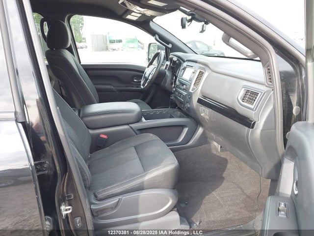 Nissan Titan 2018 1N6AA1E50JN516985 Image 5