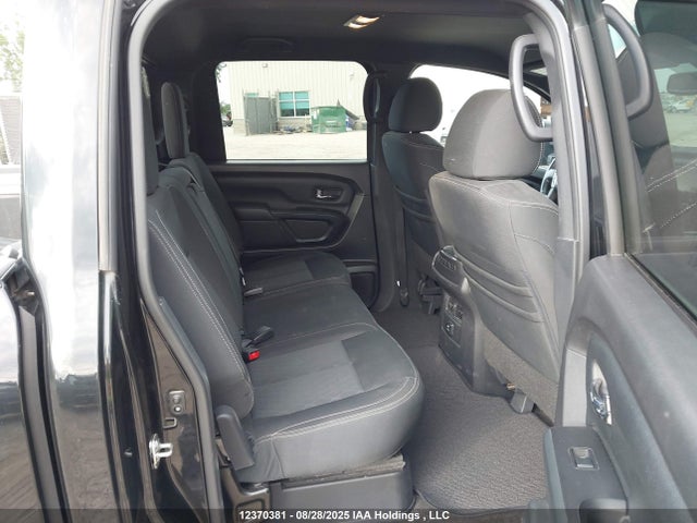 Nissan Titan 2018 1N6AA1E50JN516985 Image 8