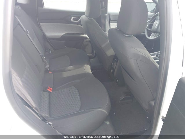 Jeep 2024 2024 3C4NJDAN3RT592255 Image 8