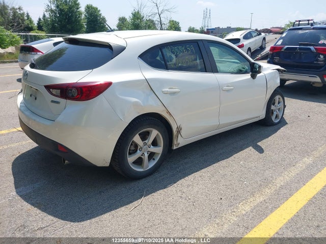 3MZBM1L76FM220564 Mazda pe