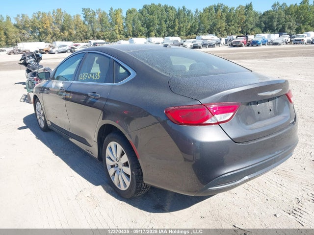 Chrysler 200 2015 1C3CCCFB3FN737174 Image 3