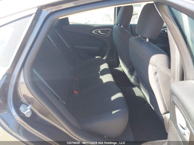 Chrysler 200 2015 1C3CCCFB3FN737174 Image 8