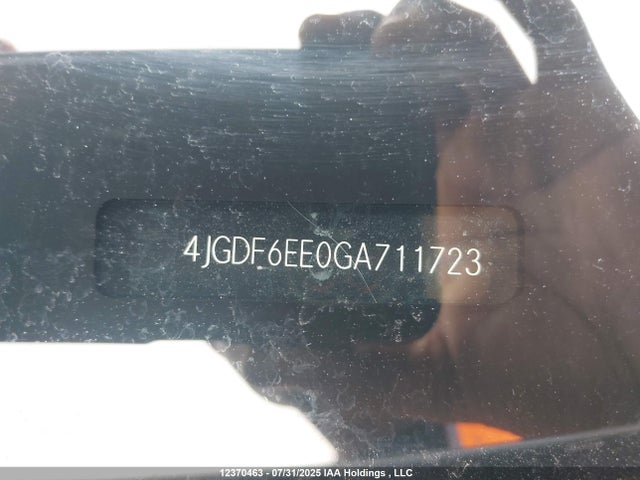 4JGDF6EE0GA711723 Mercedes-Benz m276