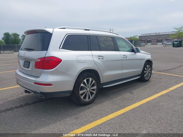 4JGDF6EE0GA711723 Mercedes-Benz m276